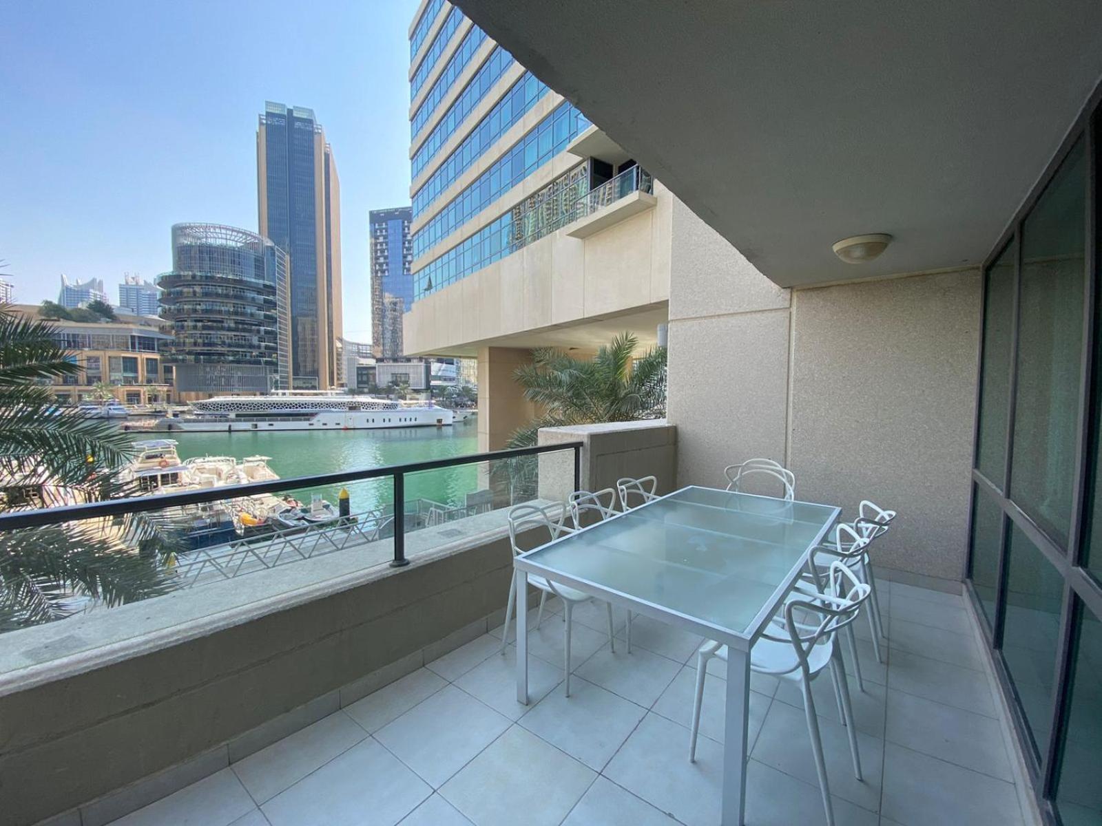Dream Inn Apartments - Marina Quays Дубай Экстерьер фото